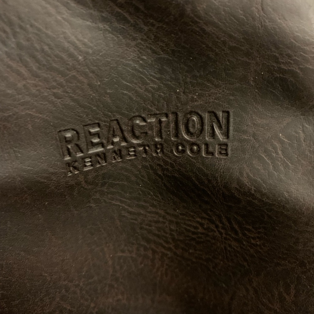 Kenneth cole duffle bag perfect for weekend travels - Picture 5 of 7